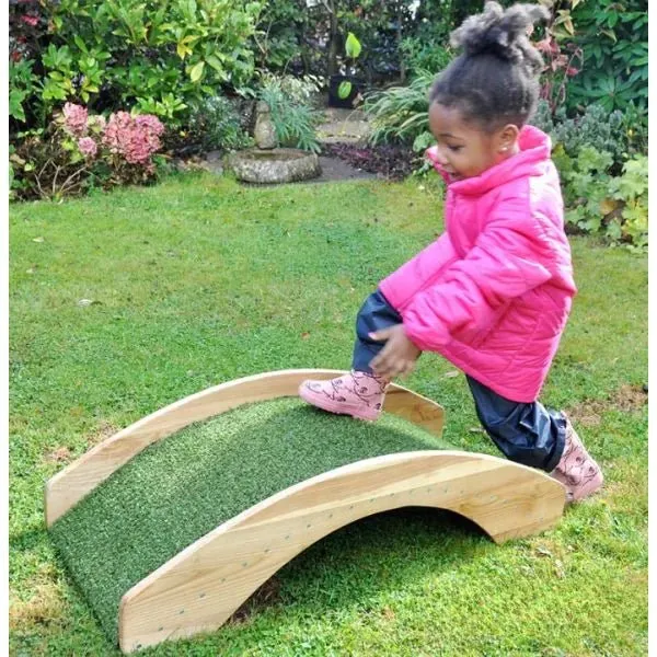 Cosy Grass Bridge 26242 (Direct Shipping Item)