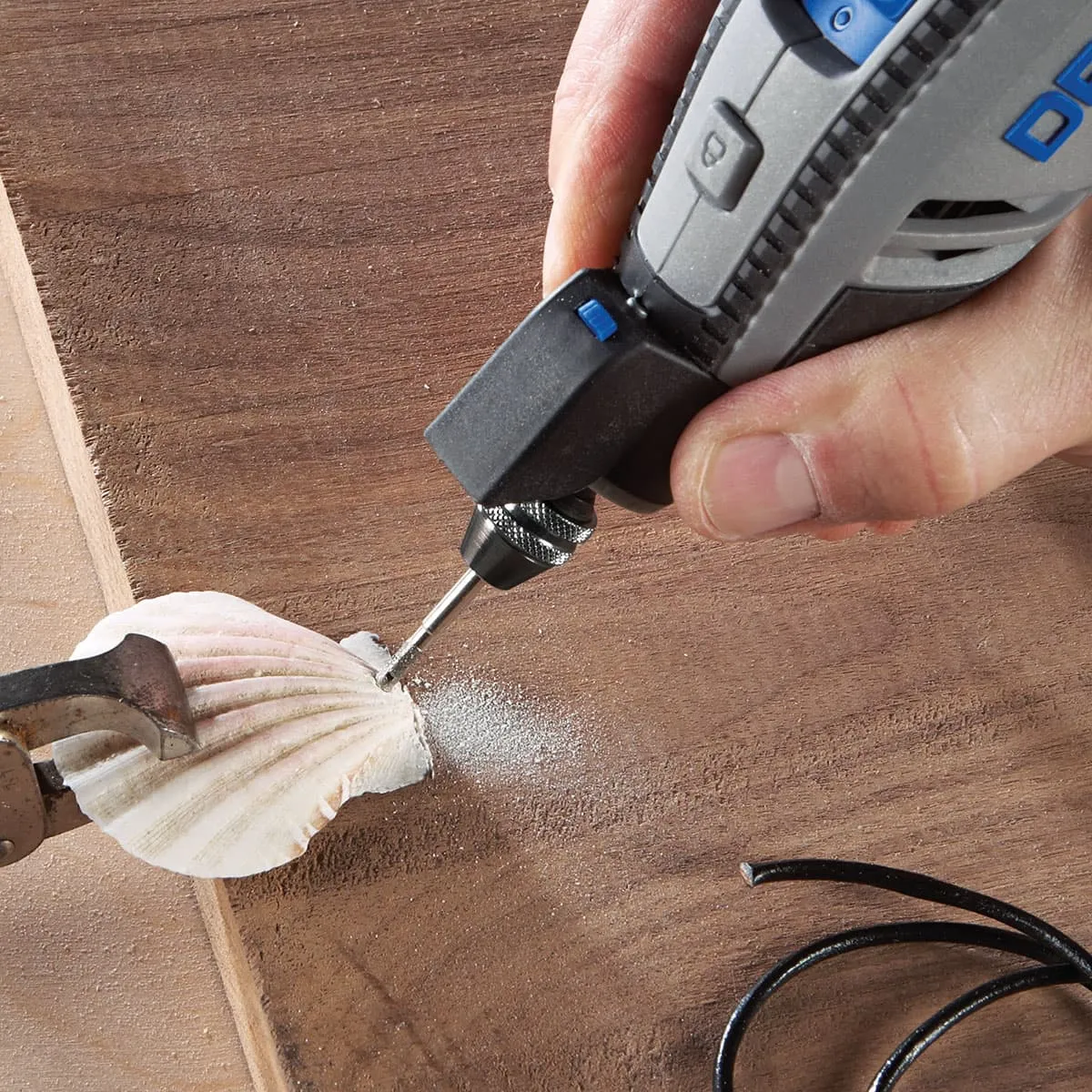 Dremel 4300-9/64 Variable Speed Rotary Tool