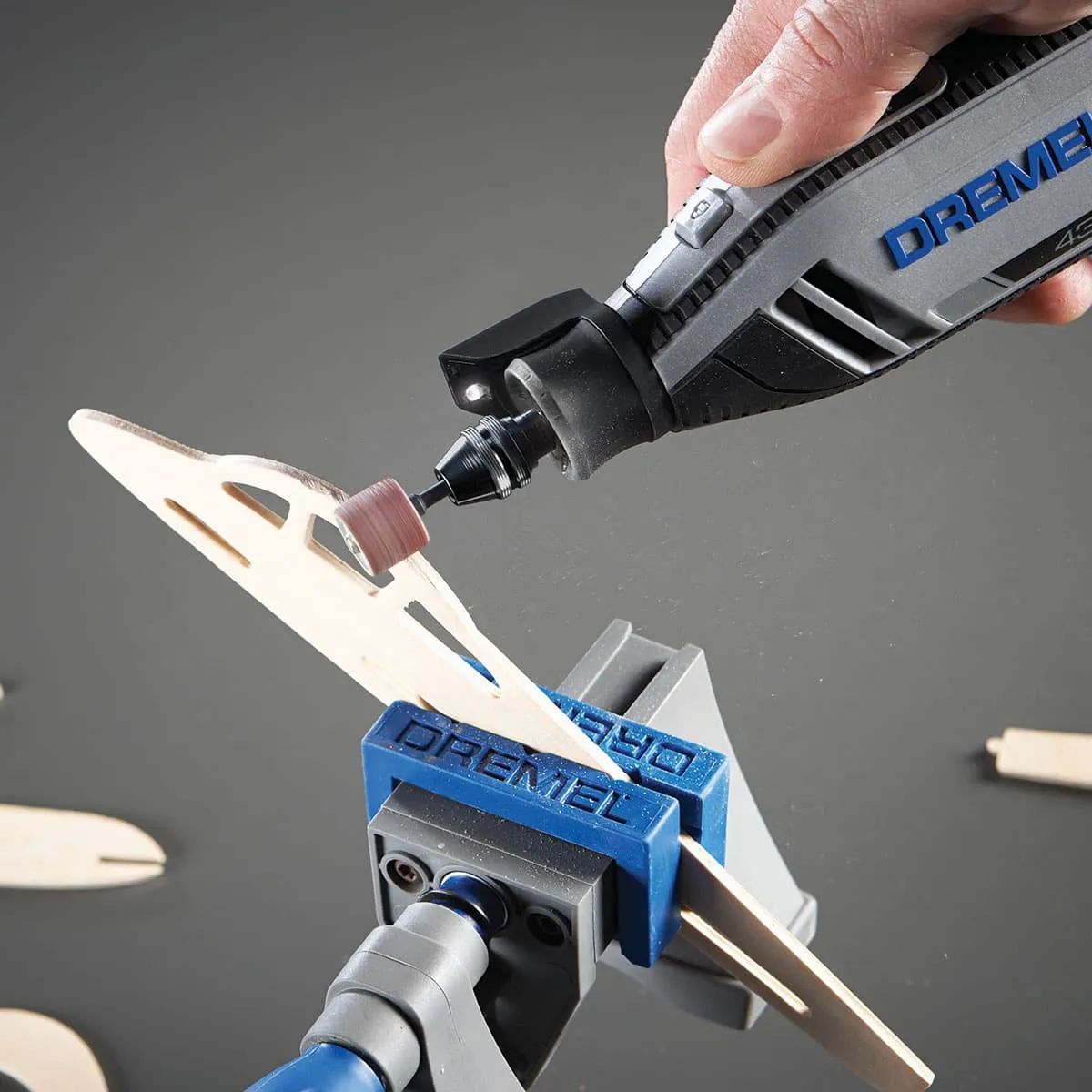 Dremel 4300-9/64 Variable Speed Rotary Tool