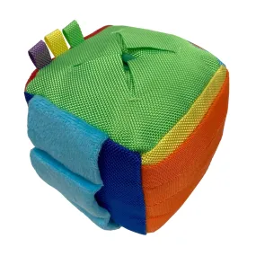 FouFou Hide n' Seek Cube