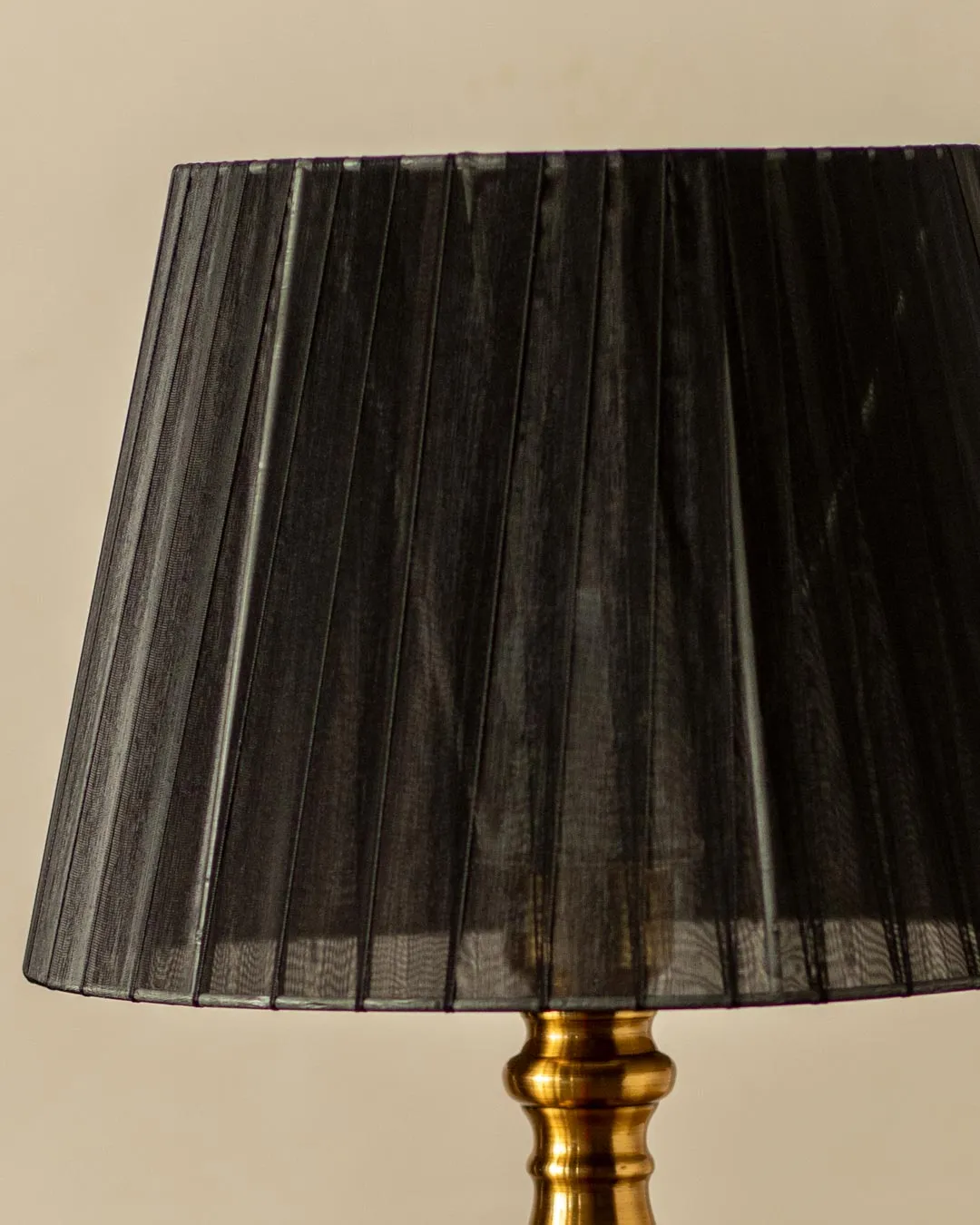 'Trellis' Ceramic Table Lamp - Black